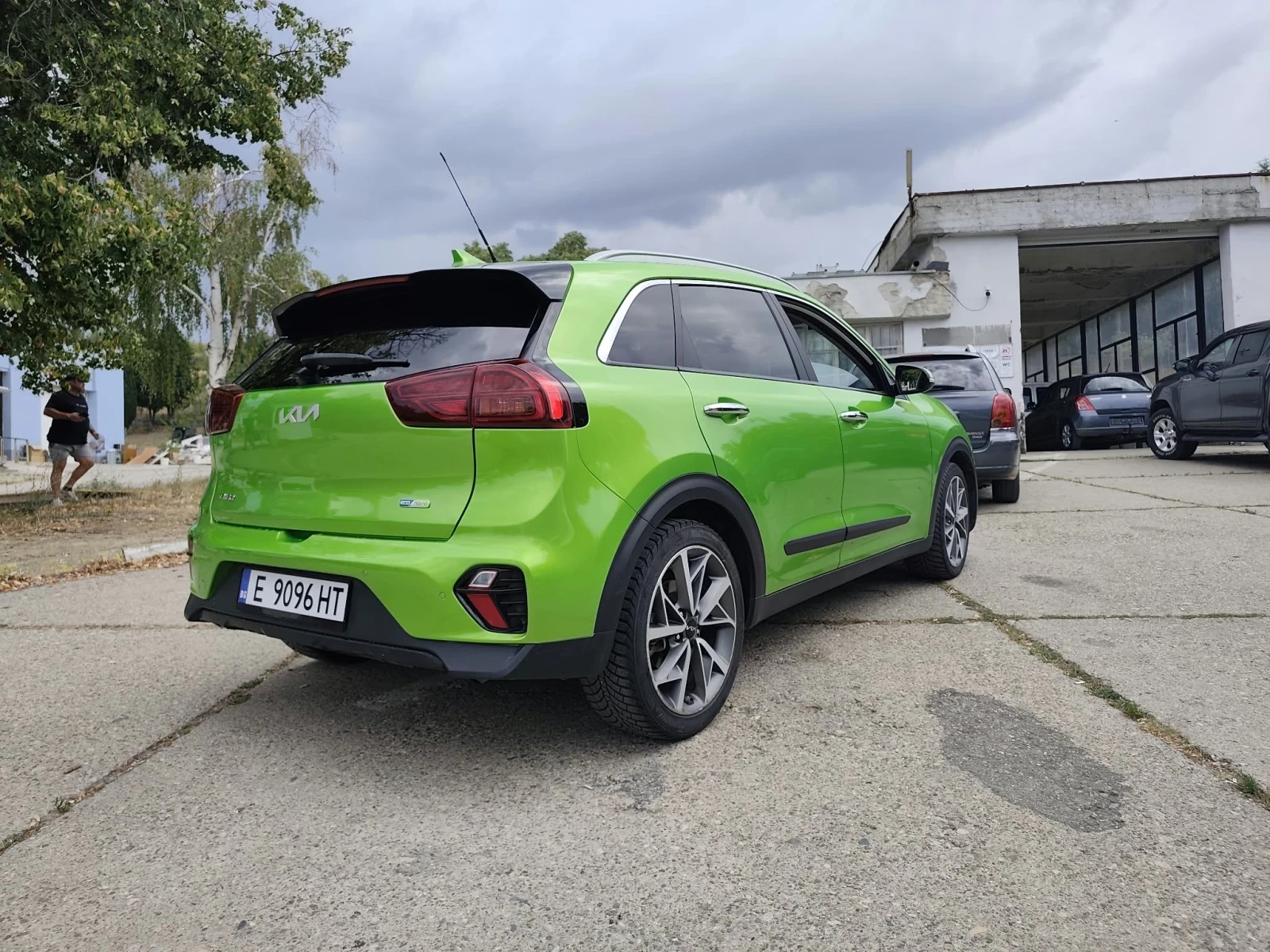 Kia Niro, снимка 5 - Автомобили и джипове - 56335964