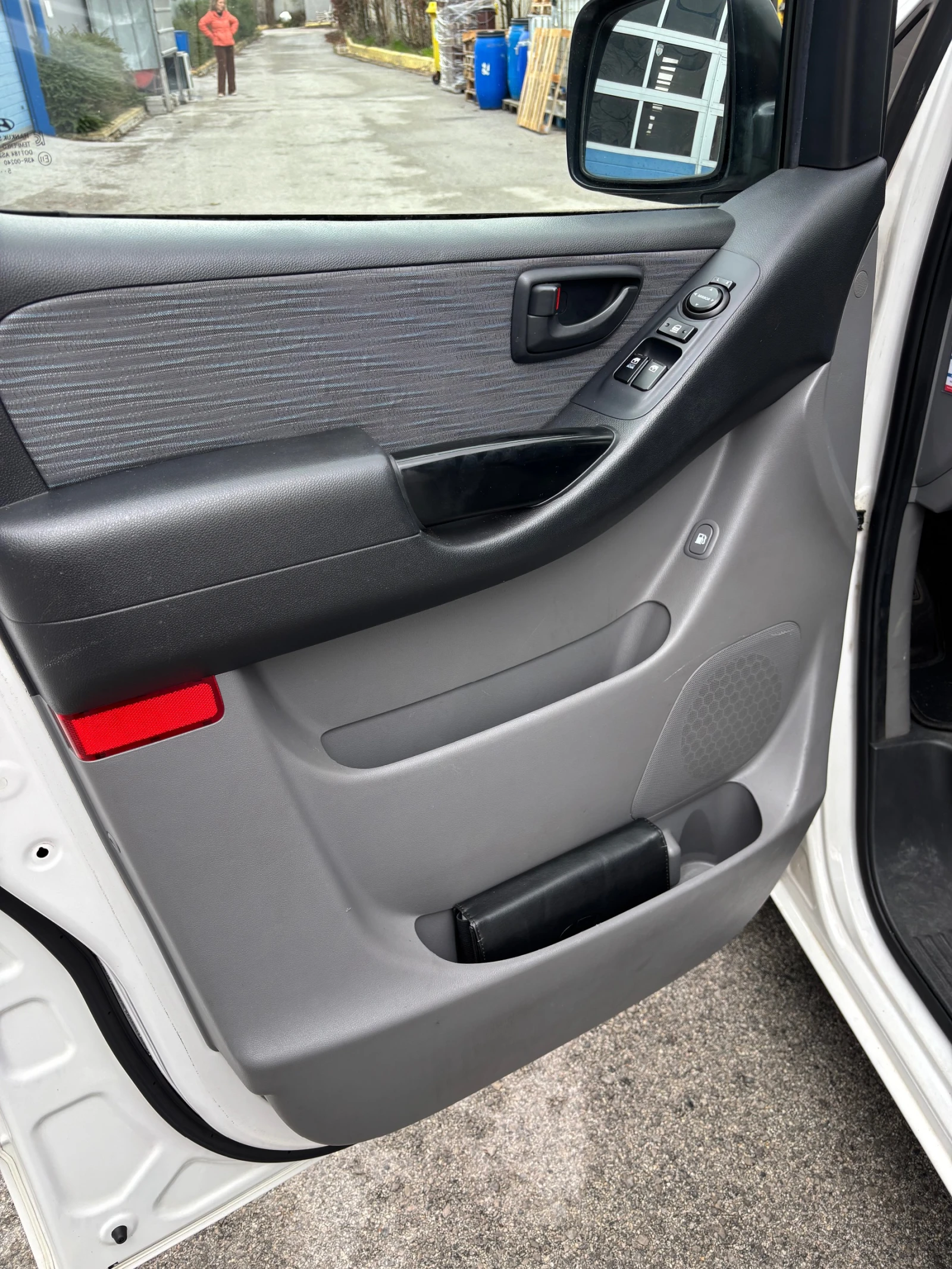 Hyundai H1 Нов Нов Нов !!!!!!, снимка 9 - Бусове и автобуси - 53984314