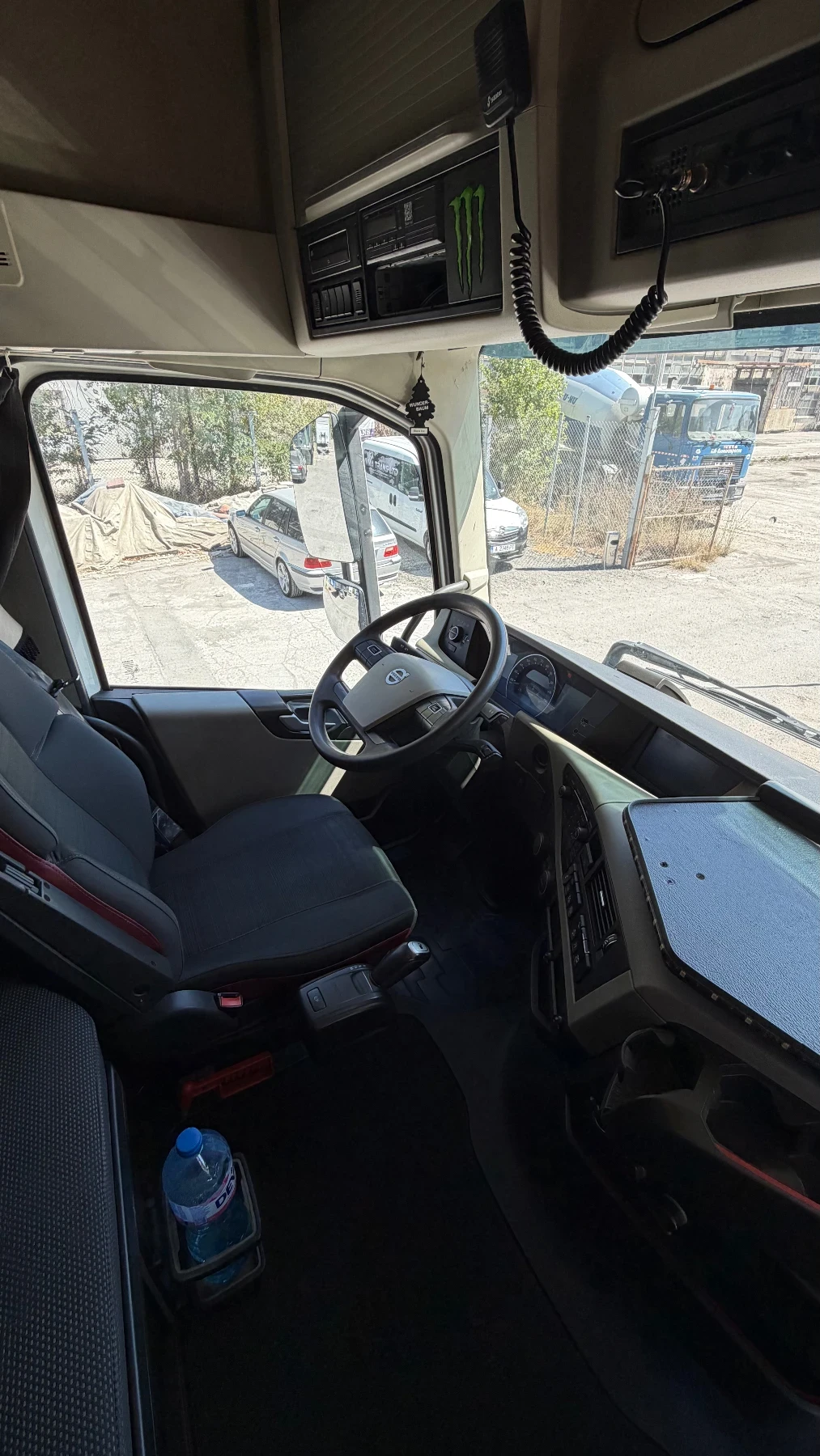 Volvo Fh 500 EURO 6 НОВ ВНОС!Стационарен охладител!, снимка 16 - Камиони - 55953846