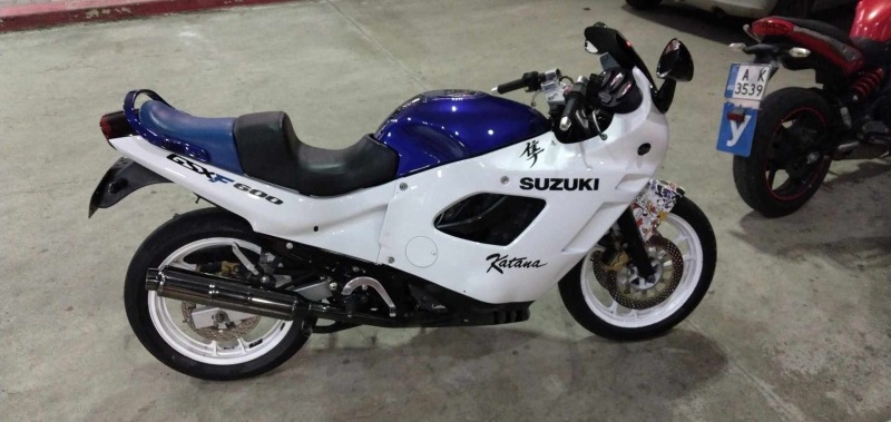 Suzuki Katana, снимка 1 - Мотоциклети и мототехника - 46293657
