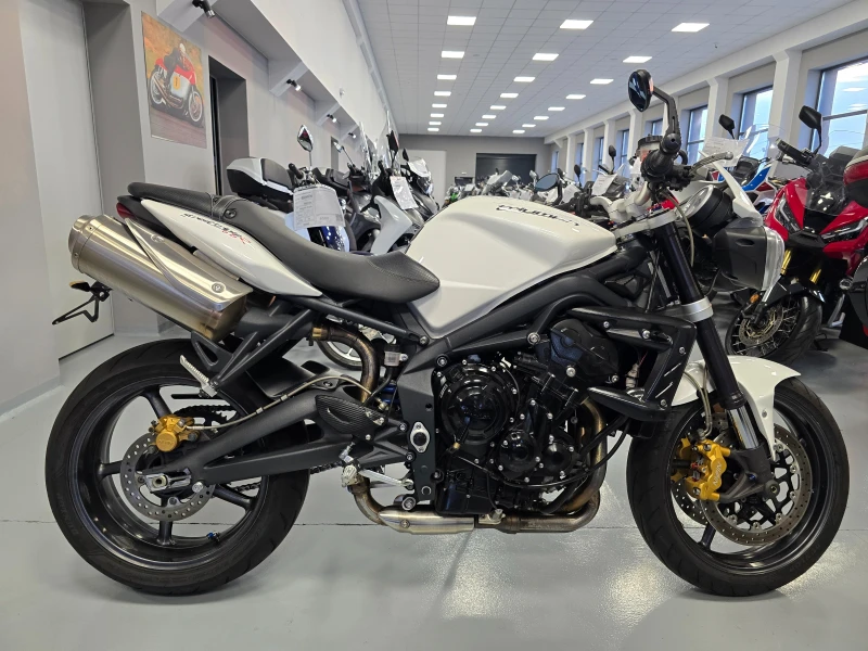 Triumph Street Triple 675 R, 2011г., снимка 3 - Мотоциклети и мототехника - 50613874