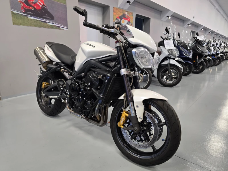Triumph Street Triple 675 R, 2011г., снимка 2 - Мотоциклети и мототехника - 50613874