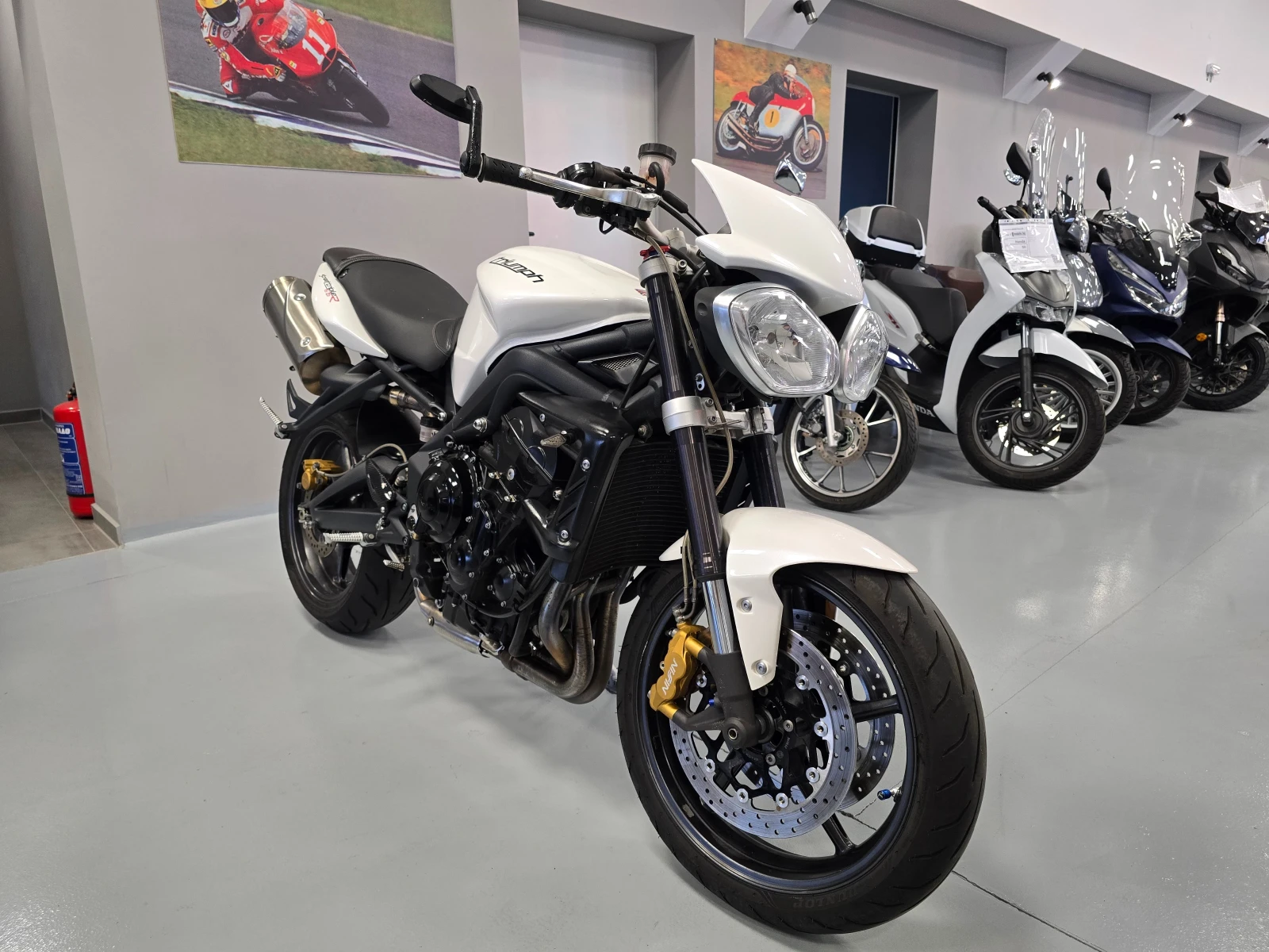 Triumph Street Triple 675 R, 2011. | Mobile.bg   1