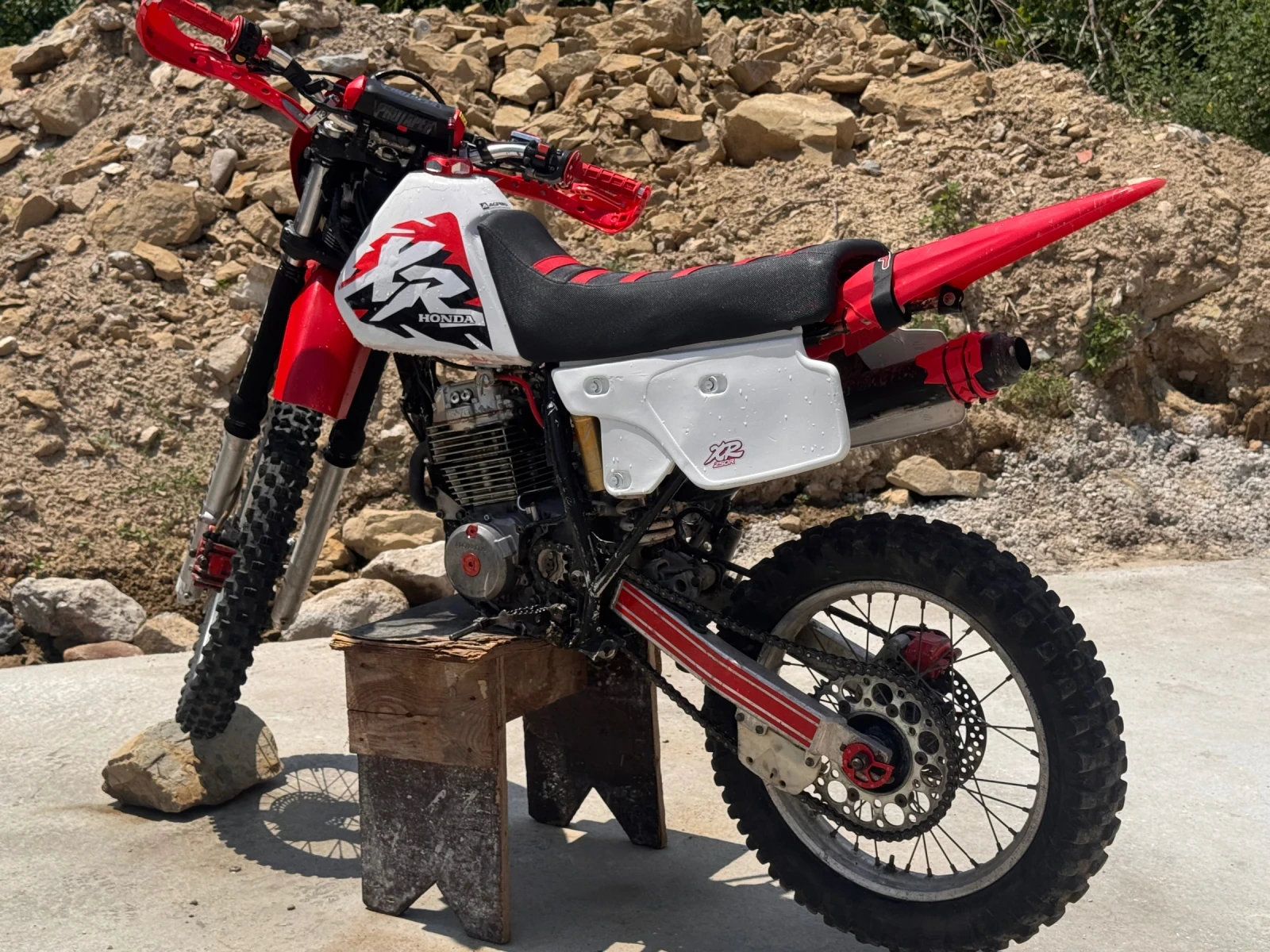 Honda Xr 250R с Документи, снимка 2 - Мотоциклети и мототехника - 54987866