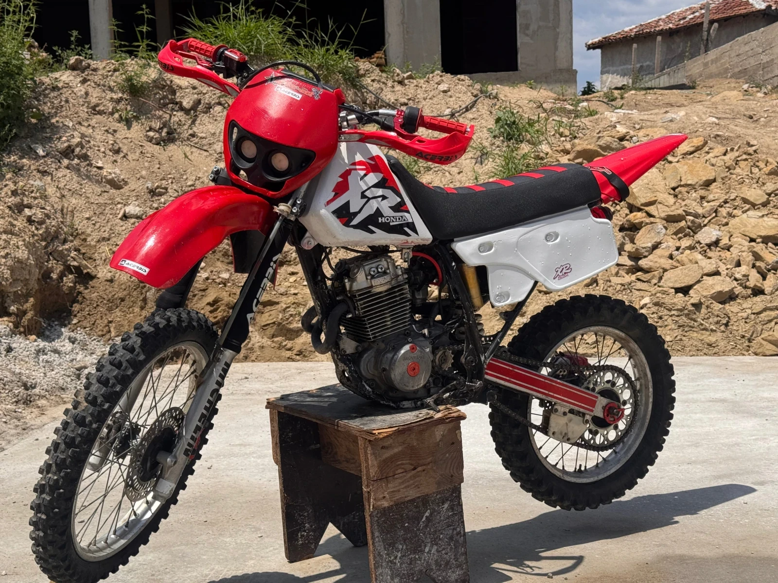Honda Xr 250R с Документи