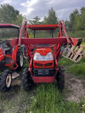 Трактор Kubota, снимка 4