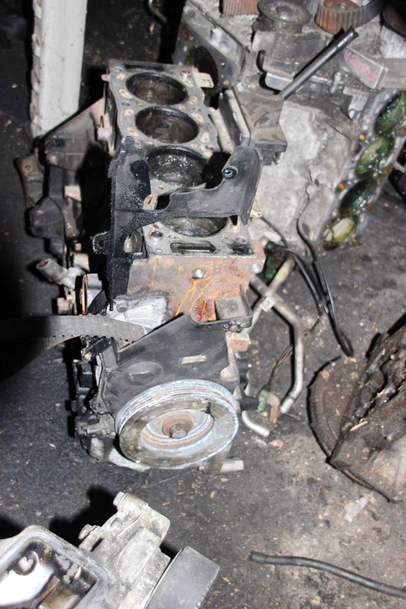Двигател за VW T5, снимка 3 - Части - 43877722