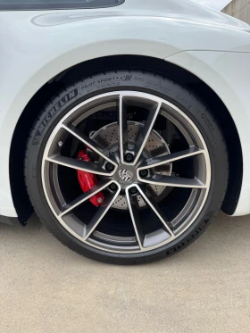Porsche 911 Carrera 992 4S, снимка 9