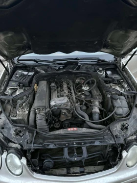 Mercedes-Benz E 200 W211, снимка 10