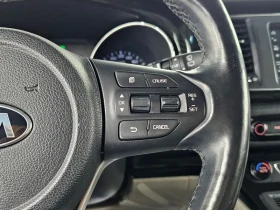 Kia Carnival 9-Seater Prestige, снимка 17