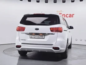 Kia Carnival 9-Seater Prestige, снимка 4
