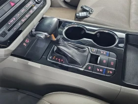 Kia Carnival 9-Seater Prestige, снимка 9