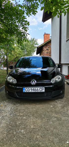 VW Golf 1.6 топ, снимка 1 - Автомобили и джипове - 45796650