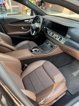     Mercedes-Benz E 350 AMG 4MATIK PANO BURMESTER