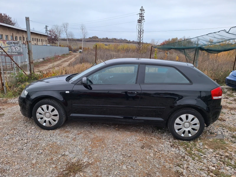 Audi A3 1.6 i, снимка 8 - Автомобили и джипове - 47838094