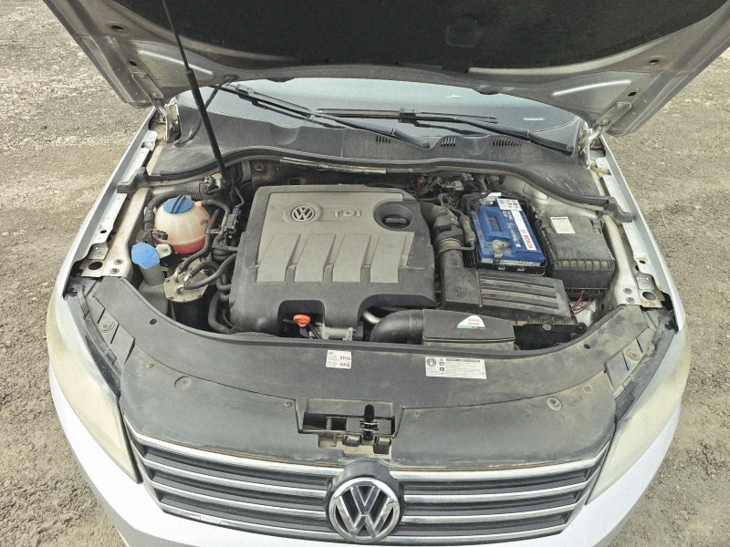 VW Passat 1.6tdi 77kw, снимка 9 - Автомобили и джипове - 52797519