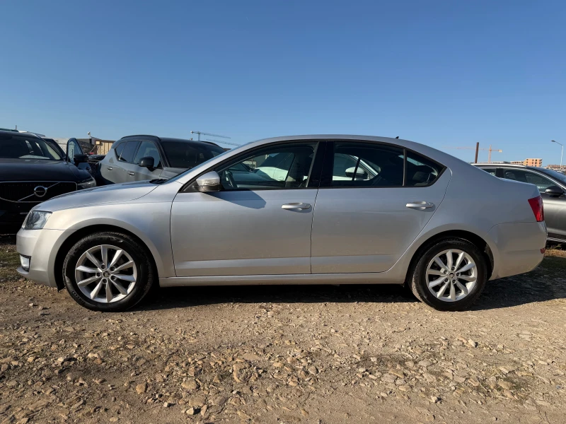 Skoda Octavia 1.6TDI-105 ELEGANCE, снимка 7 - Автомобили и джипове - 52847442