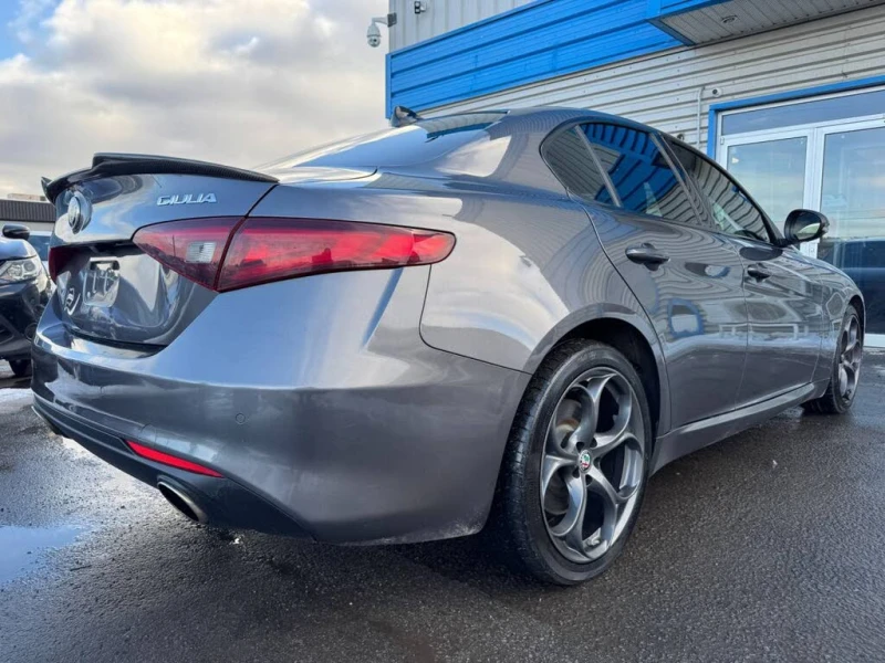 Alfa Romeo Giulia, снимка 4 - Автомобили и джипове - 53429356