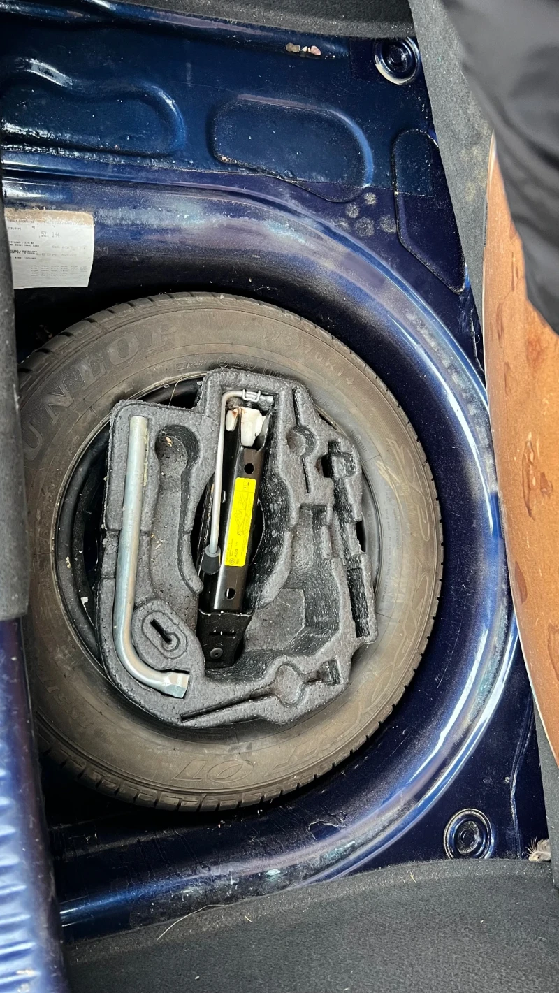 VW Fox 1.4, снимка 11 - Автомобили и джипове - 53480440