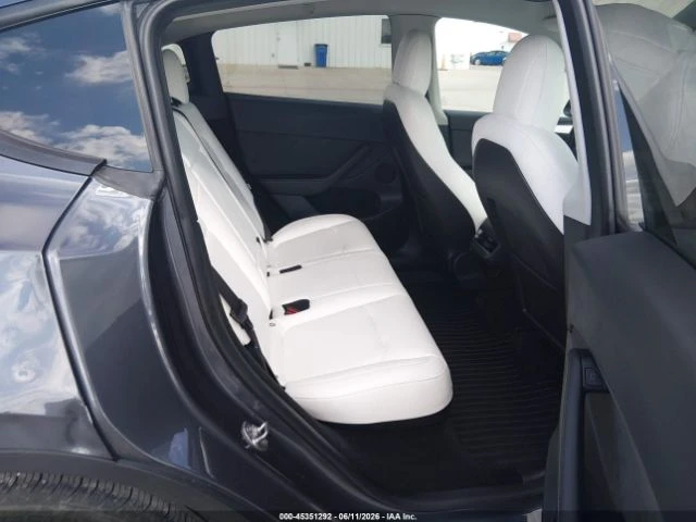 Tesla Model Y  Long Range Dual Motor AWD, снимка 8 - Автомобили и джипове - 54928985