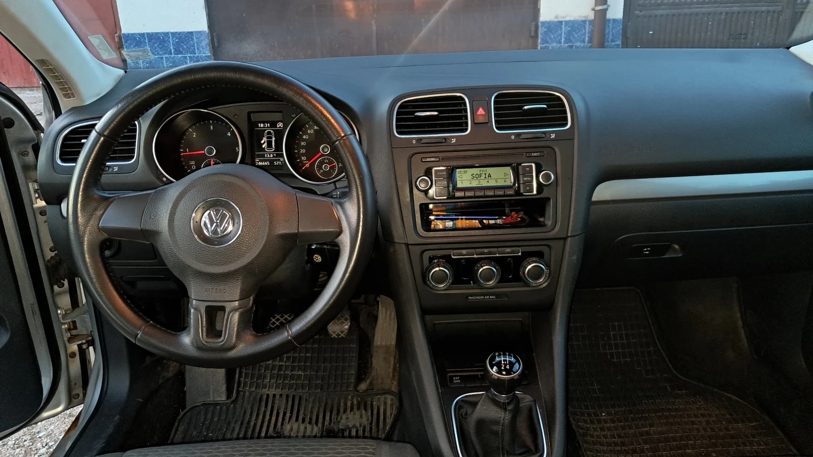 VW Golf Variant 1.6 tdl - изображение 5