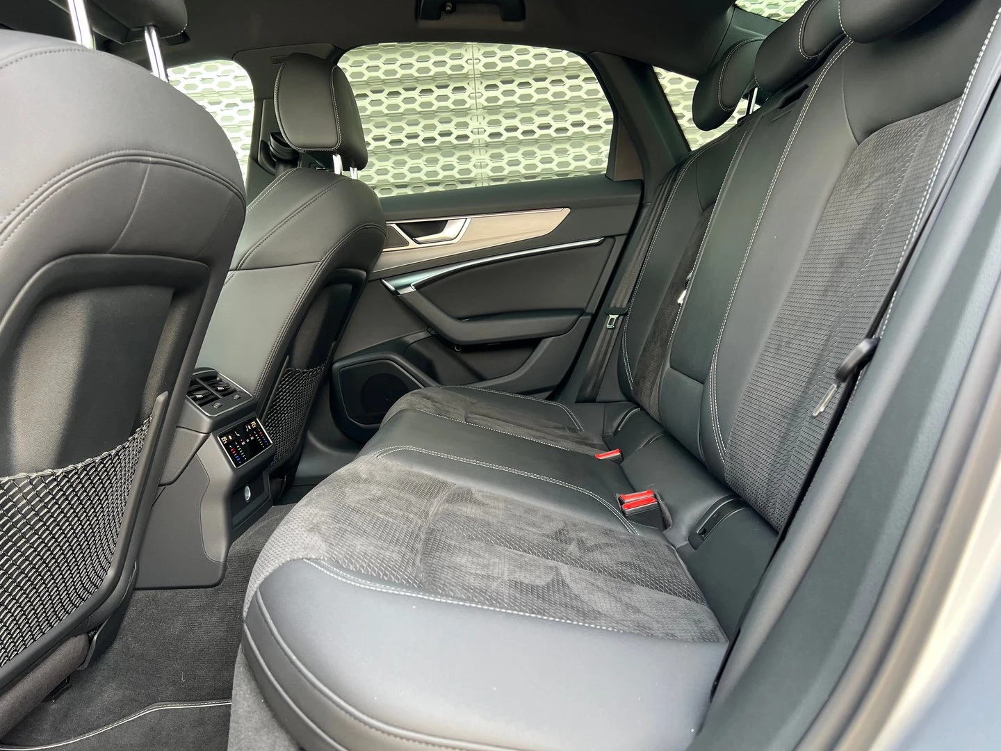 Audi A6 Limousine Sport 50 TDI quattro, снимка 13 - Автомобили и джипове - 52538109