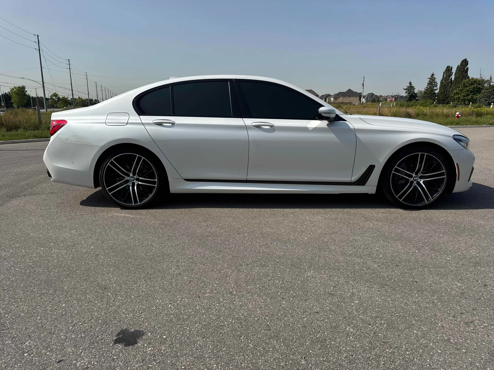 BMW 750 xDrive * * CARFAX * * АВТО КРЕДИТ * *  - изображение 4