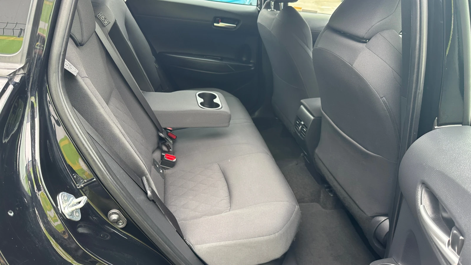 Toyota Corolla Cross 2.0 Hybrid,  | Mobile.bg   11