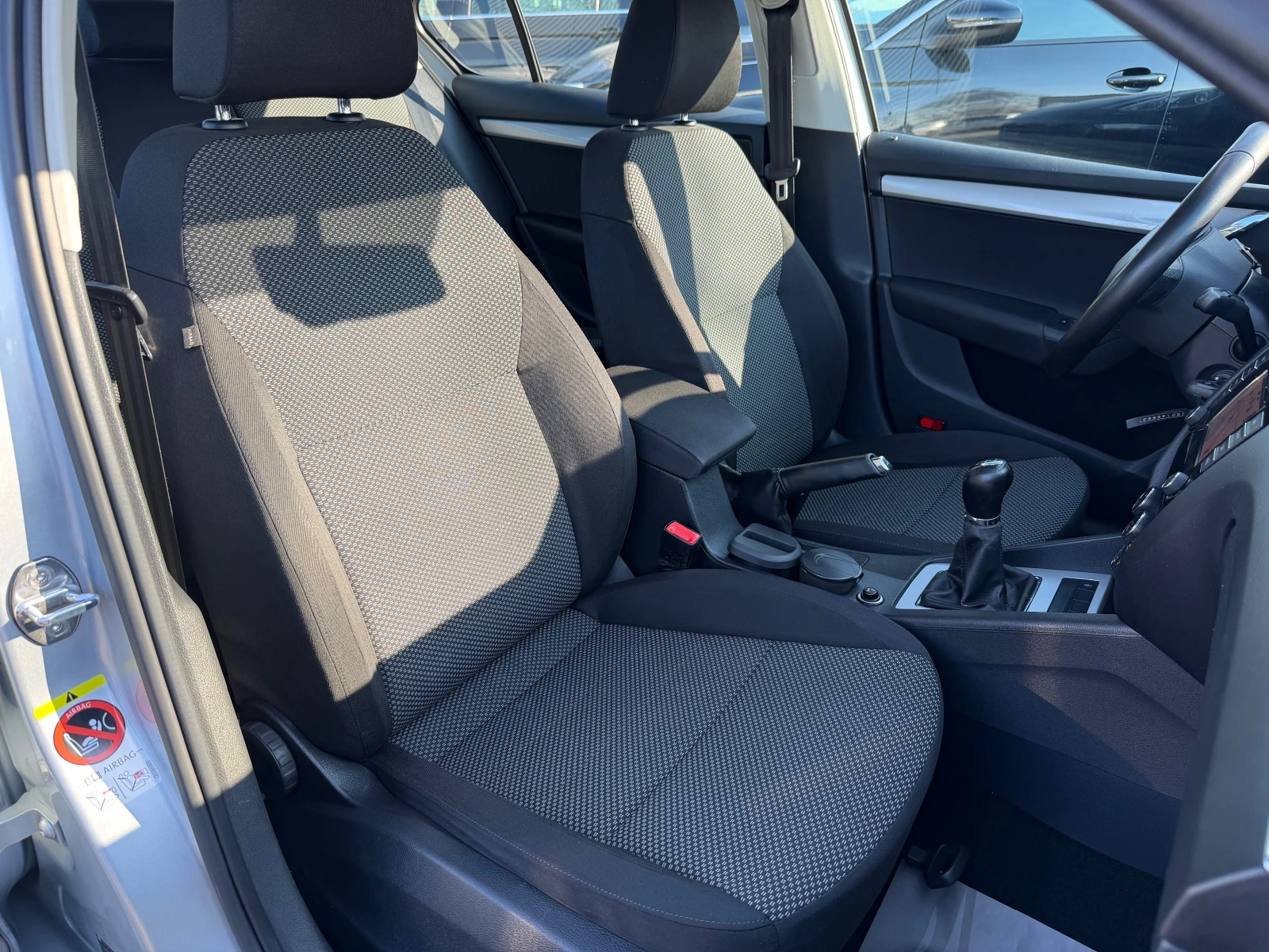 Skoda Octavia 1.6TDI-105 ELEGANCE | Mobile.bg � ����������� 10