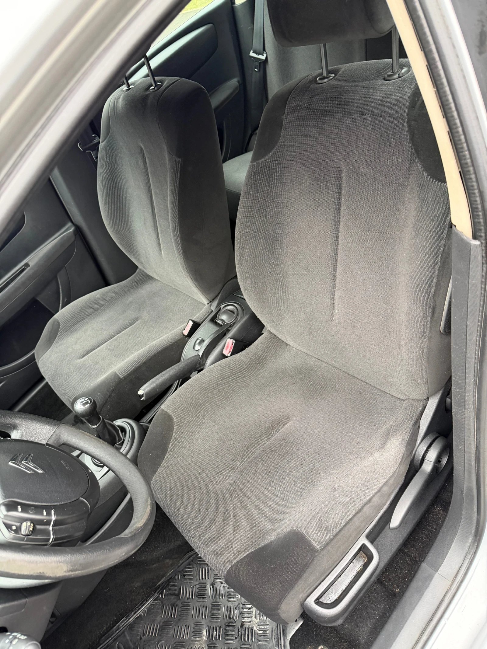 Citroen C4 1.6i, снимка 9 - Автомобили и джипове - 54223206