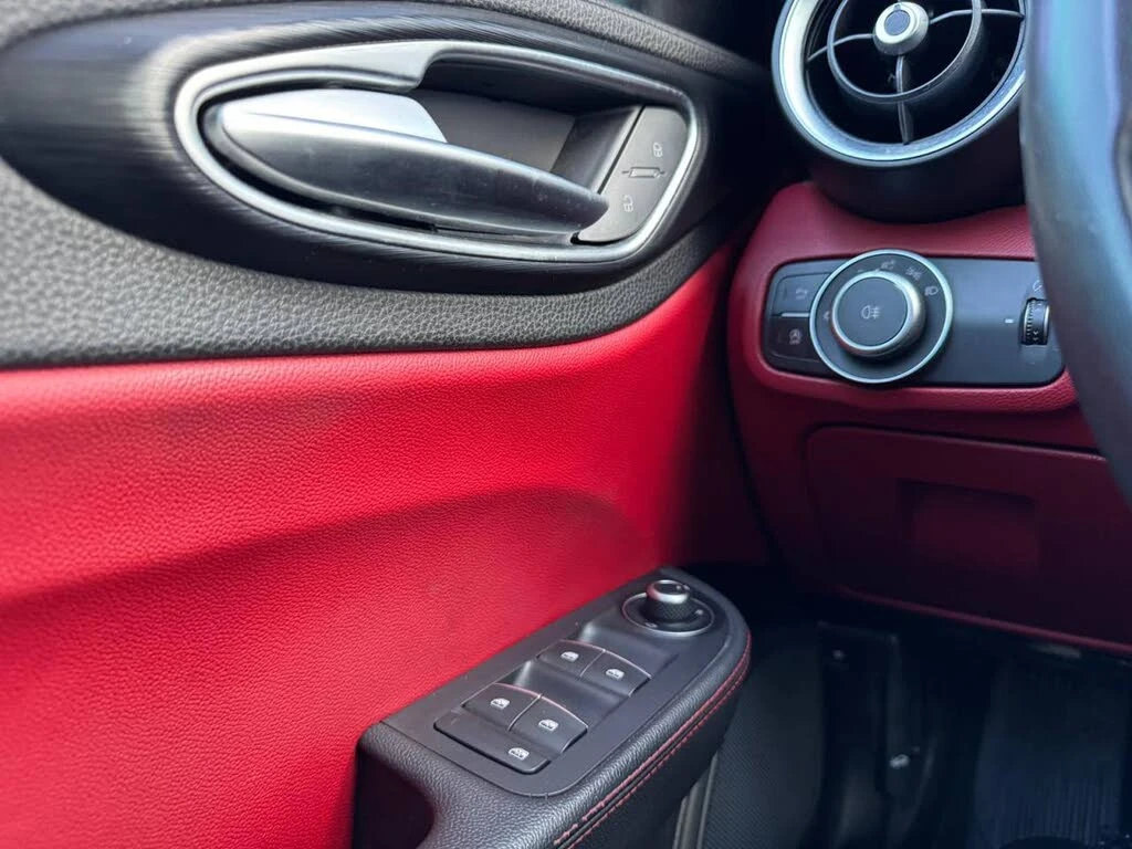 Alfa Romeo Giulia | Mobile.bg � ����������� 12