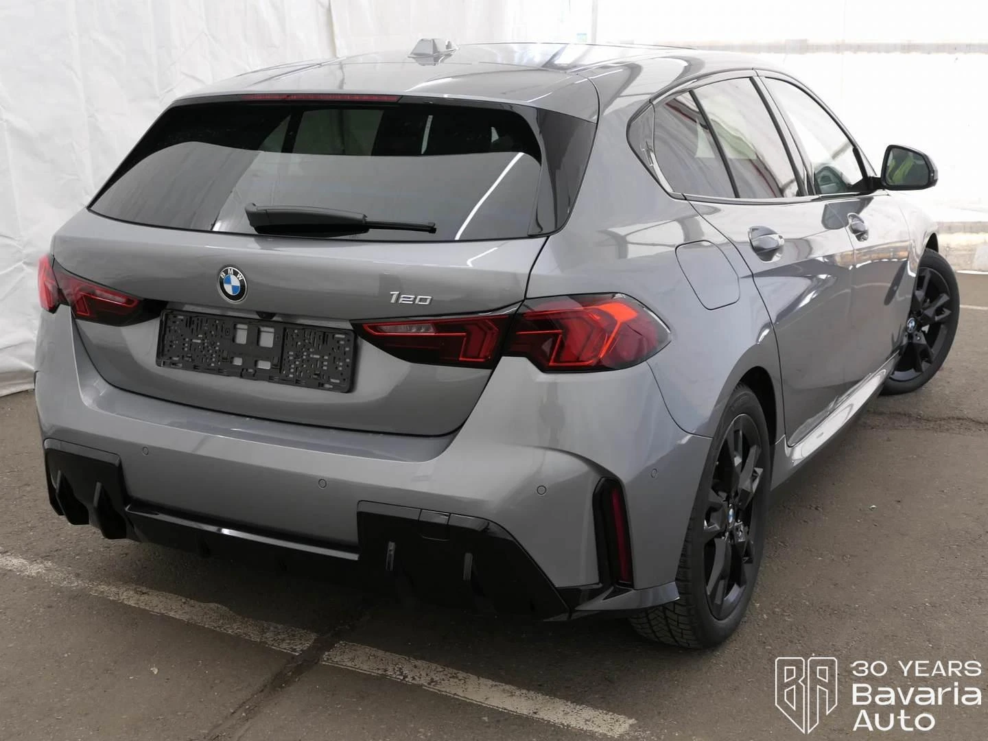 BMW 120 i M Sport Paket Steptronic, снимка 3 - Автомобили и джипове - 53998739