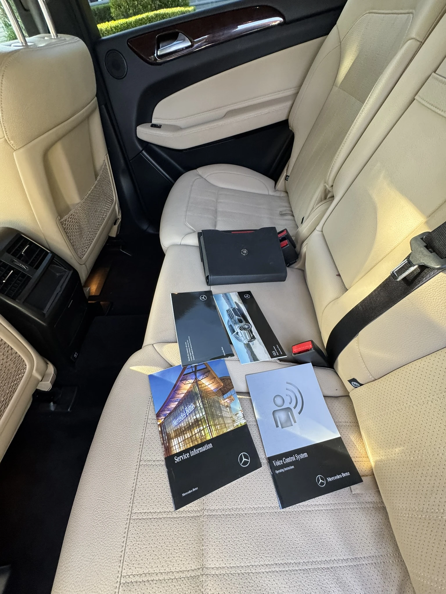 Mercedes-Benz GLS 450, снимка 10 - Автомобили и джипове - 54170040