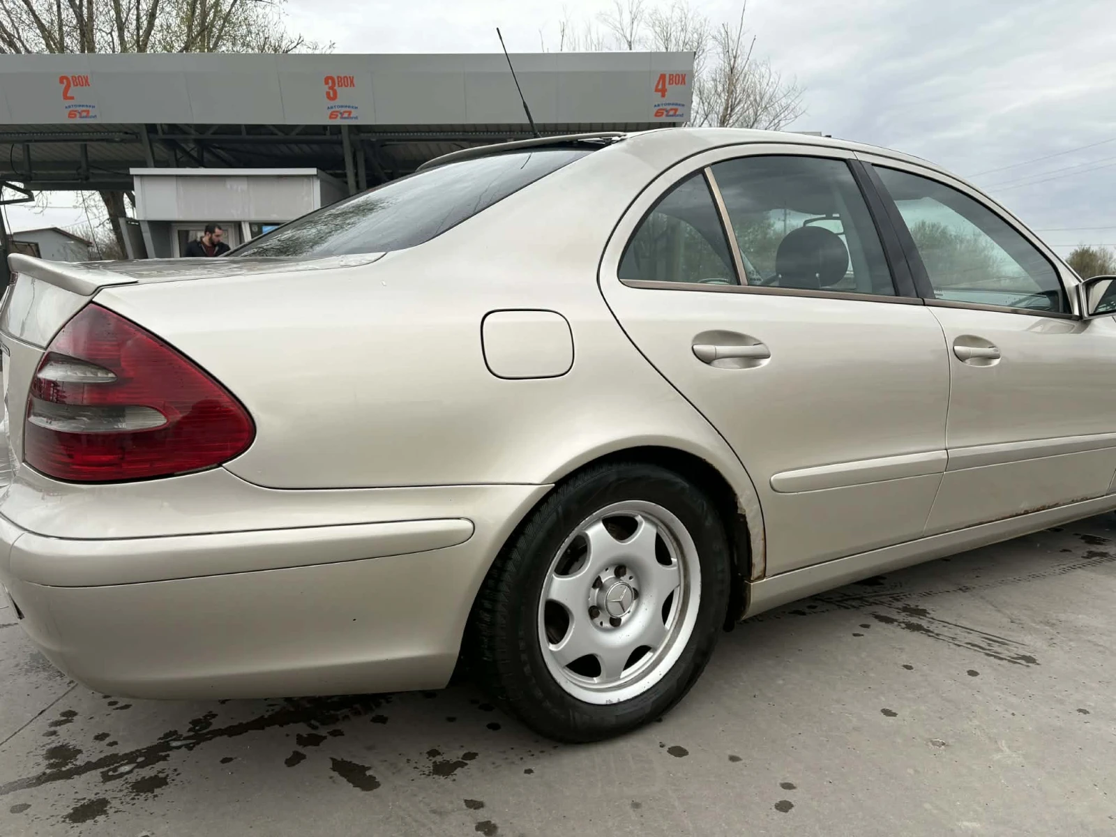 Mercedes-Benz E 200 W211, снимка 5 - Автомобили и джипове - 54401952