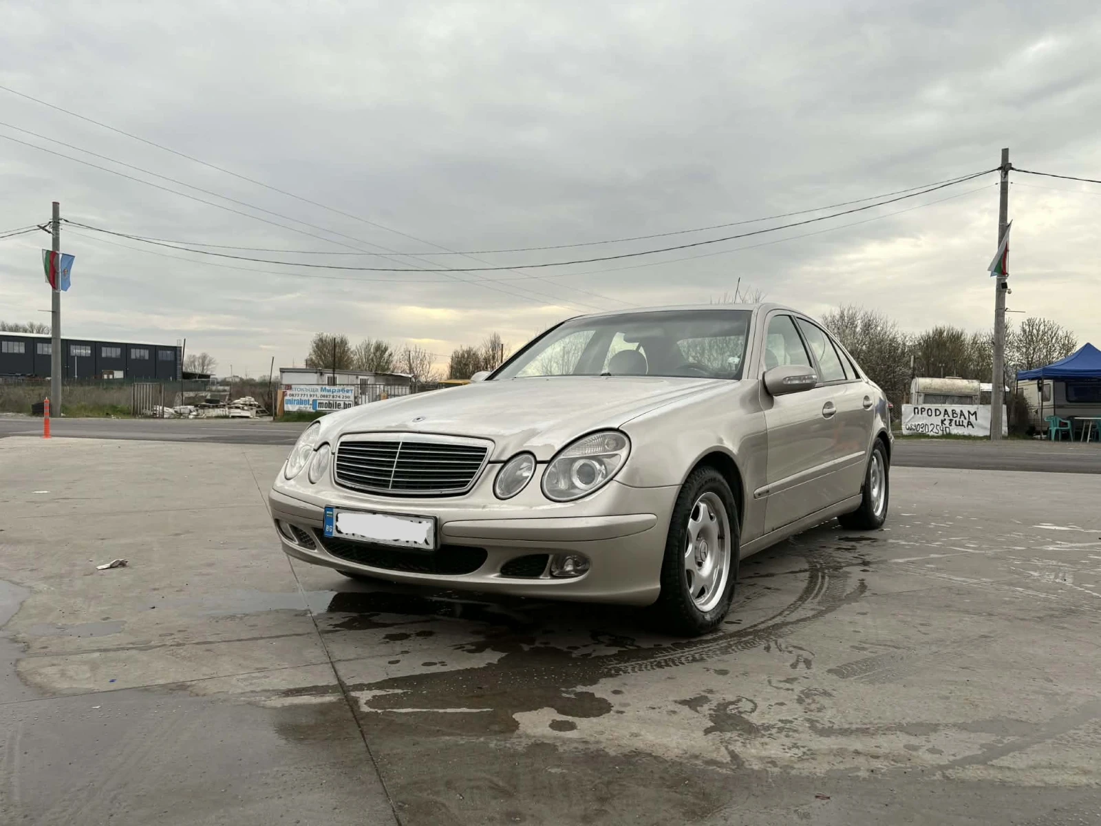Mercedes-Benz E 200 W211