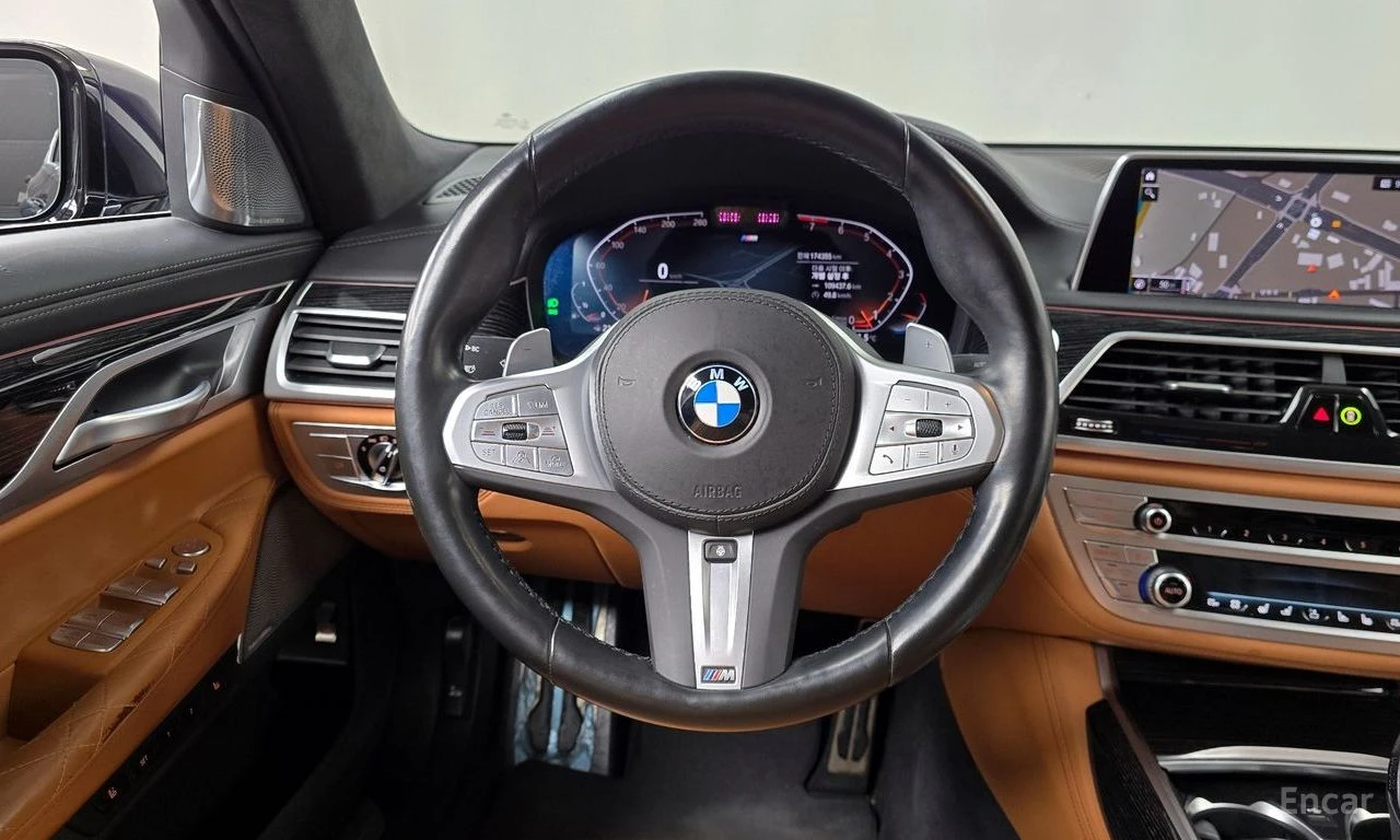 BMW 740 Li* XDRIVE* M-SPORT* DISTRONIC* HEAD-UP* 360* 3XTV, снимка 10 - Автомобили и джипове - 54480342