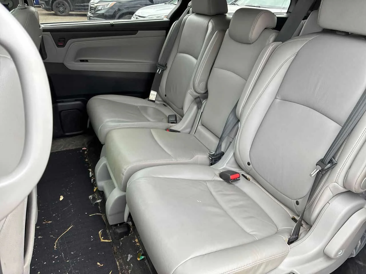 Honda Odyssey Touring| �������| �������| ���������| ����| CARFAX | Mobile.bg � ����������� 12