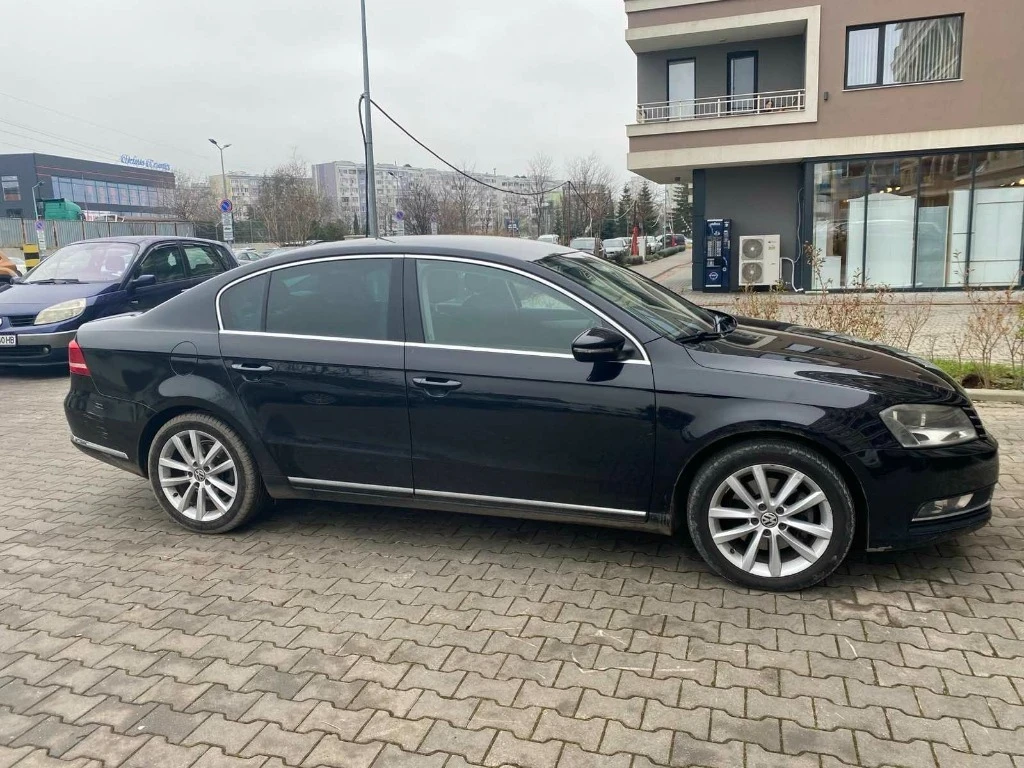 VW Passat В7, снимка 5 - Автомобили и джипове - 54877997