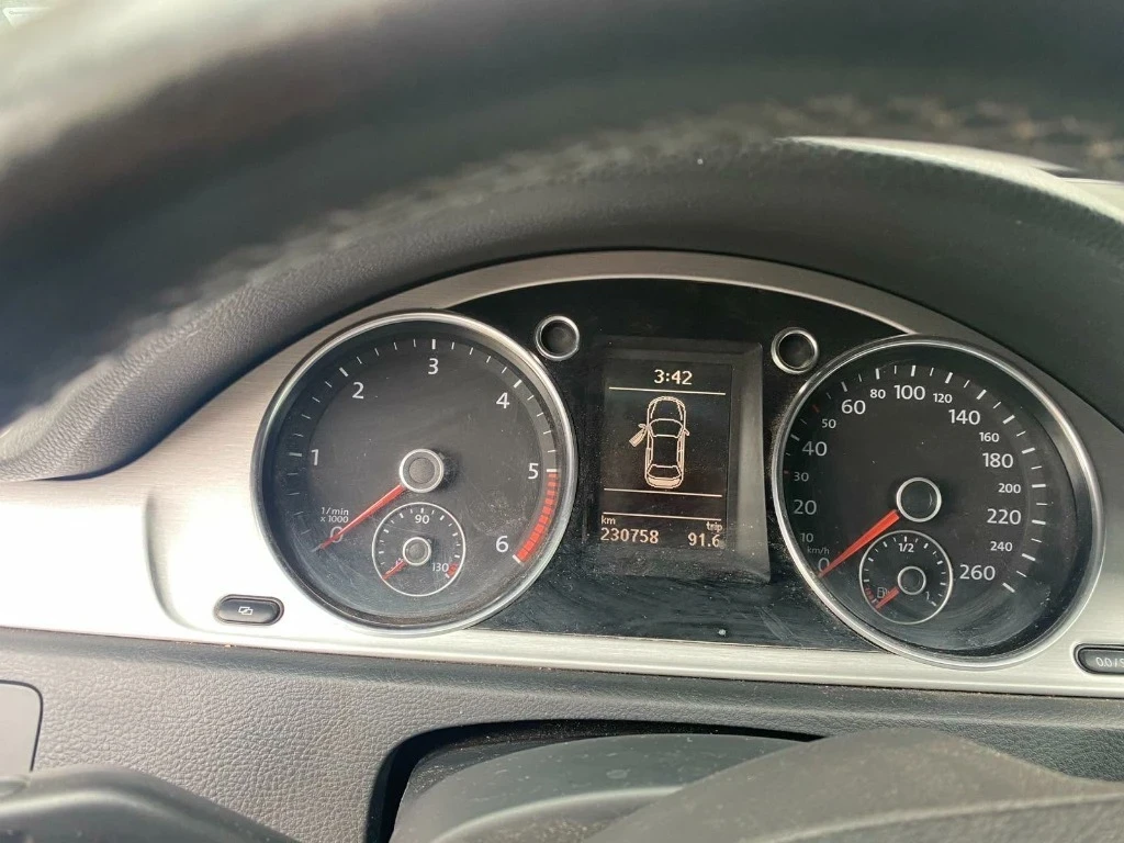 VW Passat В7, снимка 11 - Автомобили и джипове - 54877997
