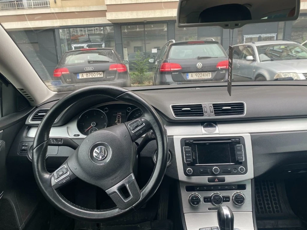 VW Passat В7, снимка 10 - Автомобили и джипове - 54877997