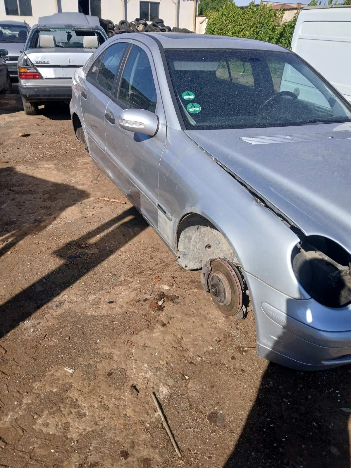 Mercedes-Benz C 180, снимка 2 - Автомобили и джипове - 55216137