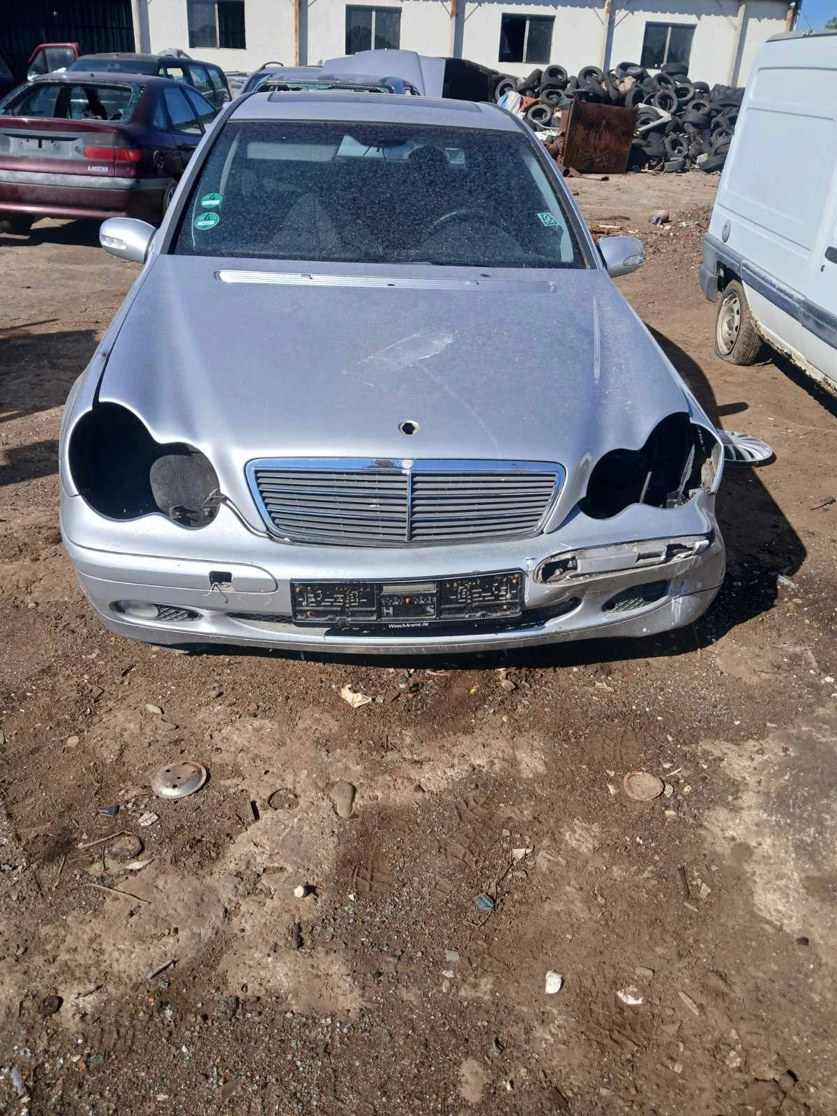 Mercedes-Benz C 180, снимка 4 - Автомобили и джипове - 55216137