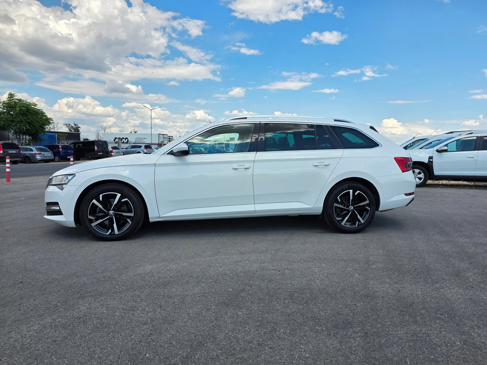 Skoda Superb С-Гаранция-А/Т -190кс, снимка 2 - Автомобили и джипове - 55222539