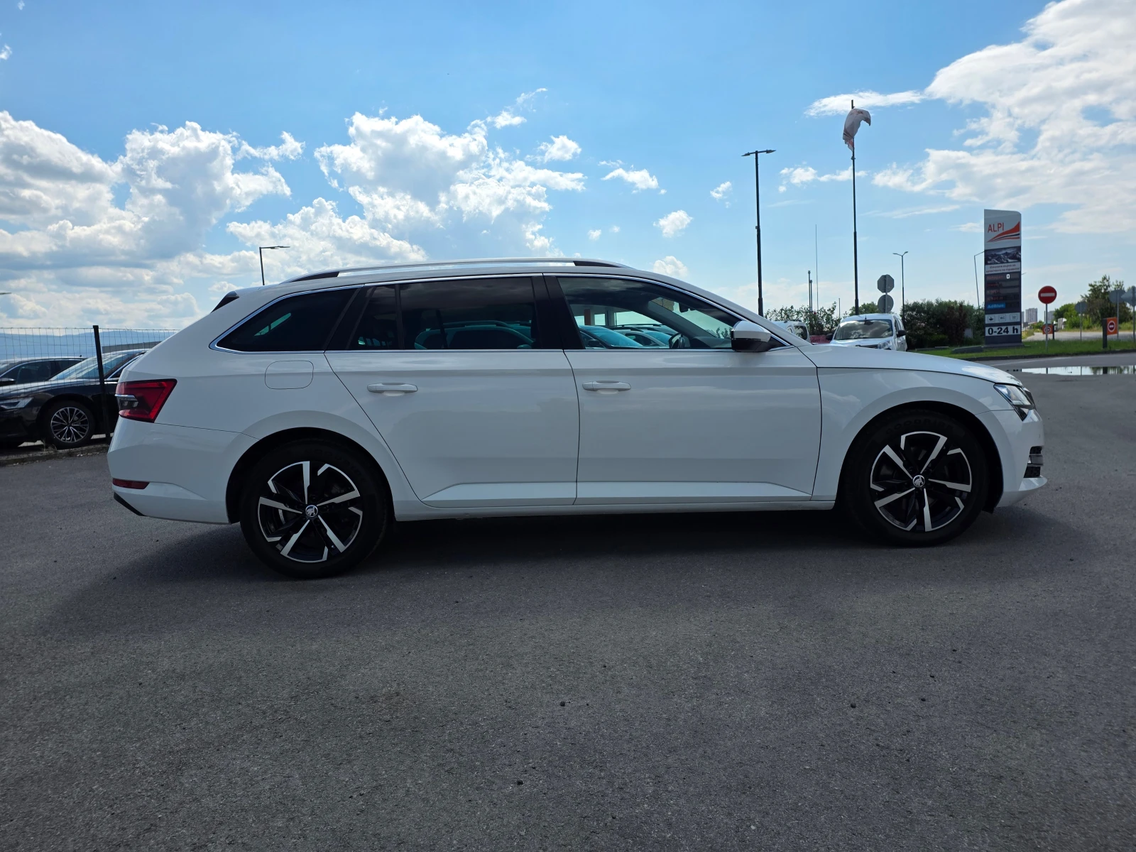 Skoda Superb С-Гаранция-А/Т -190кс, снимка 6 - Автомобили и джипове - 55222539