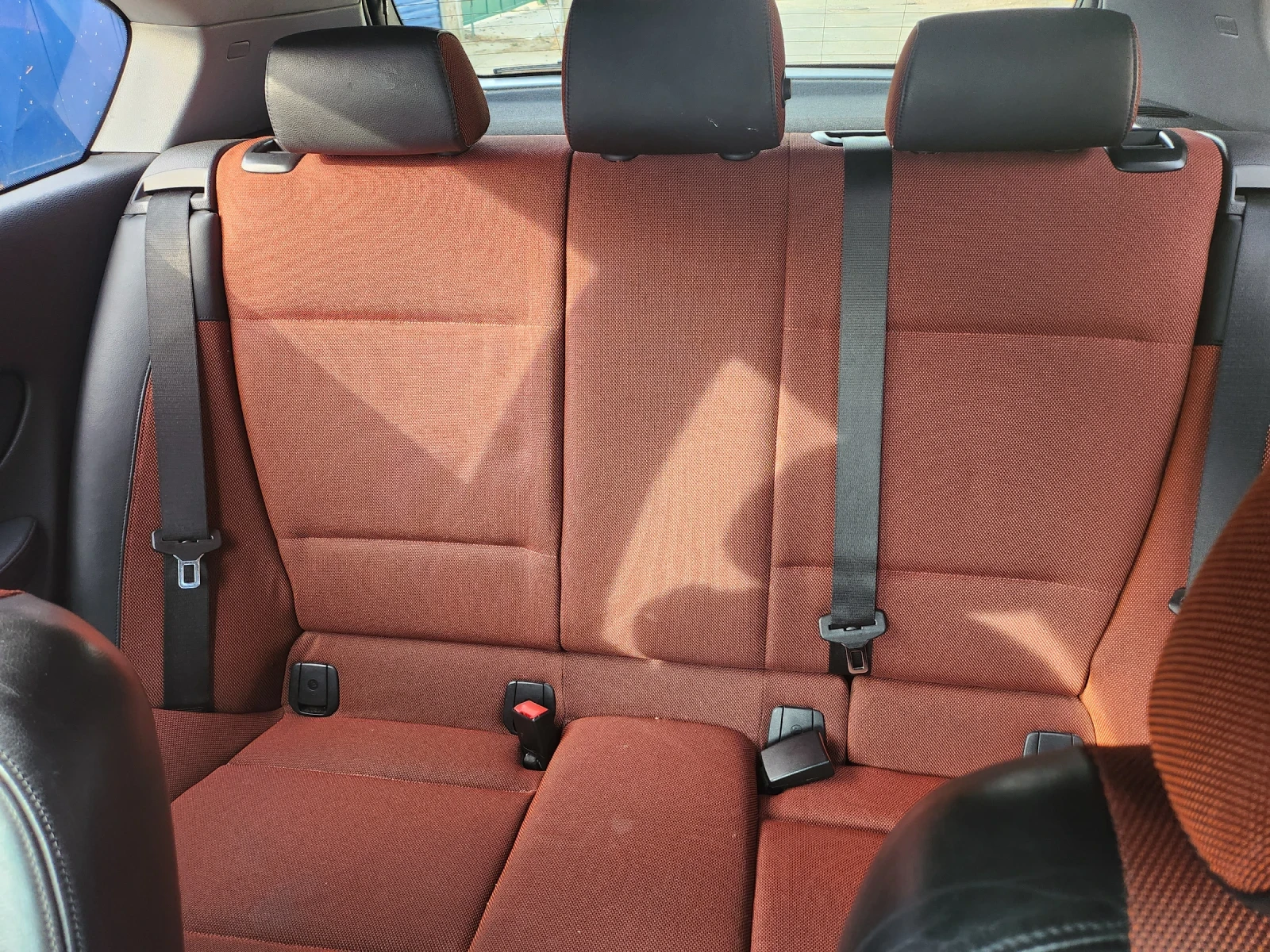 BMW 118 2.0, снимка 3 - Автомобили и джипове - 55240201