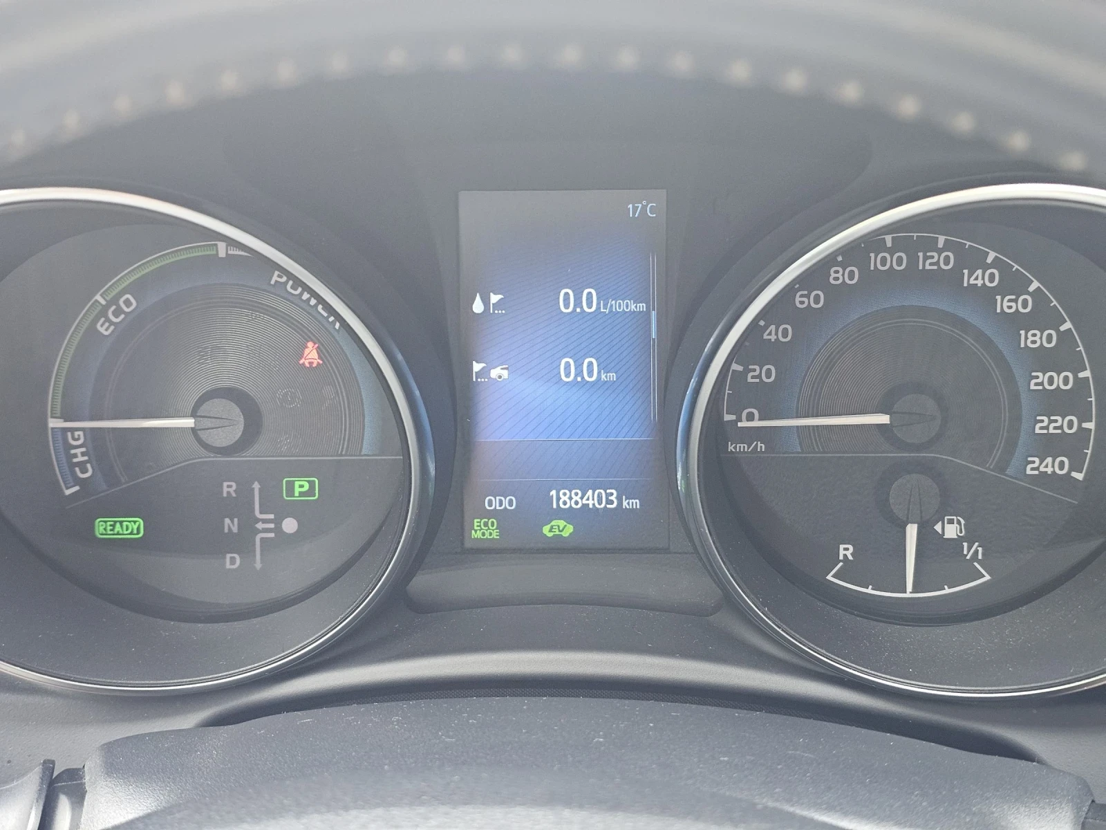 Toyota Auris, снимка 6 - Автомобили и джипове - 55364151