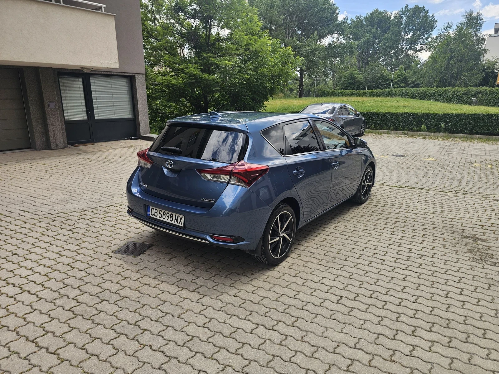 Toyota Auris, снимка 3 - Автомобили и джипове - 55364151