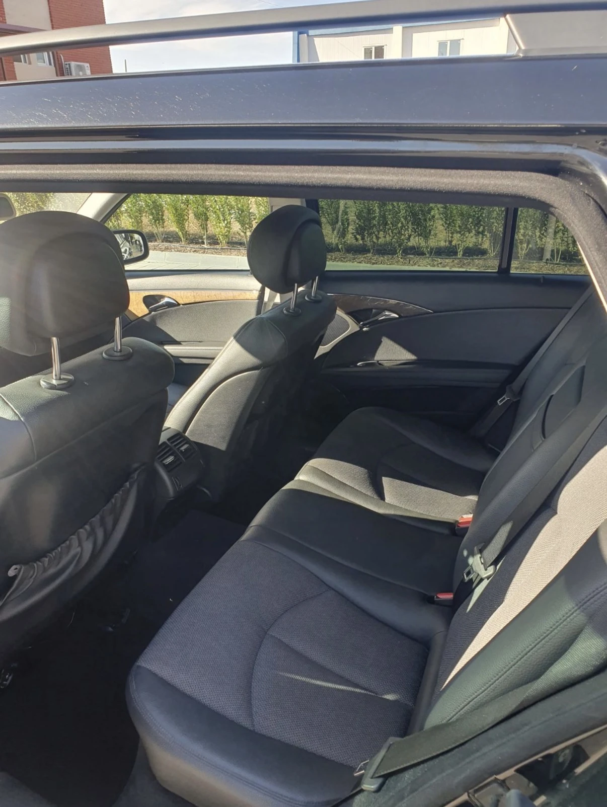 Mercedes-Benz E 320  3.2 4x4, снимка 10 - Автомобили и джипове - 55636929