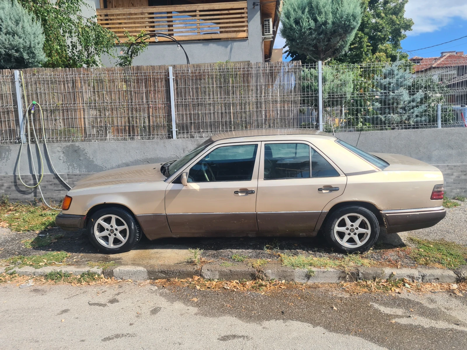 Mercedes-Benz 124, снимка 2 - Автомобили и джипове - 55673620