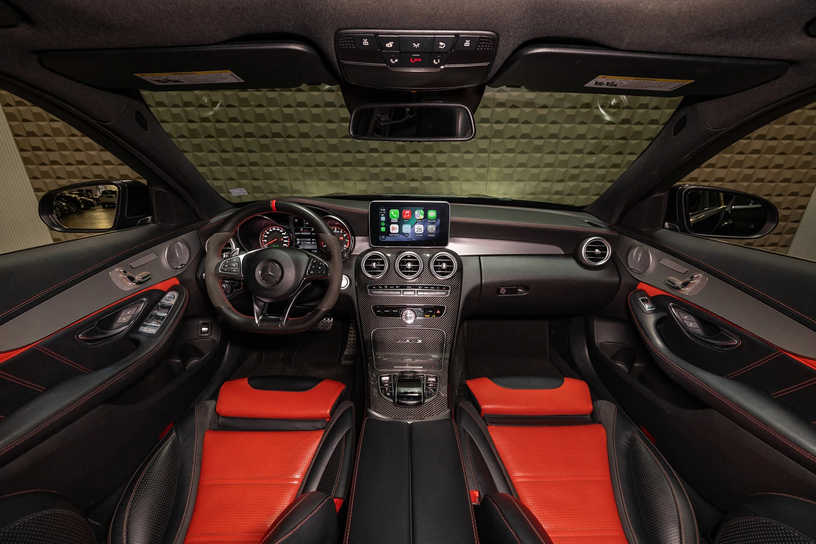 Mercedes-Benz C 63 AMG s| Distronic| Burmaster| Panorama| Гаранция, снимка 11 - Автомобили и джипове - 56257549